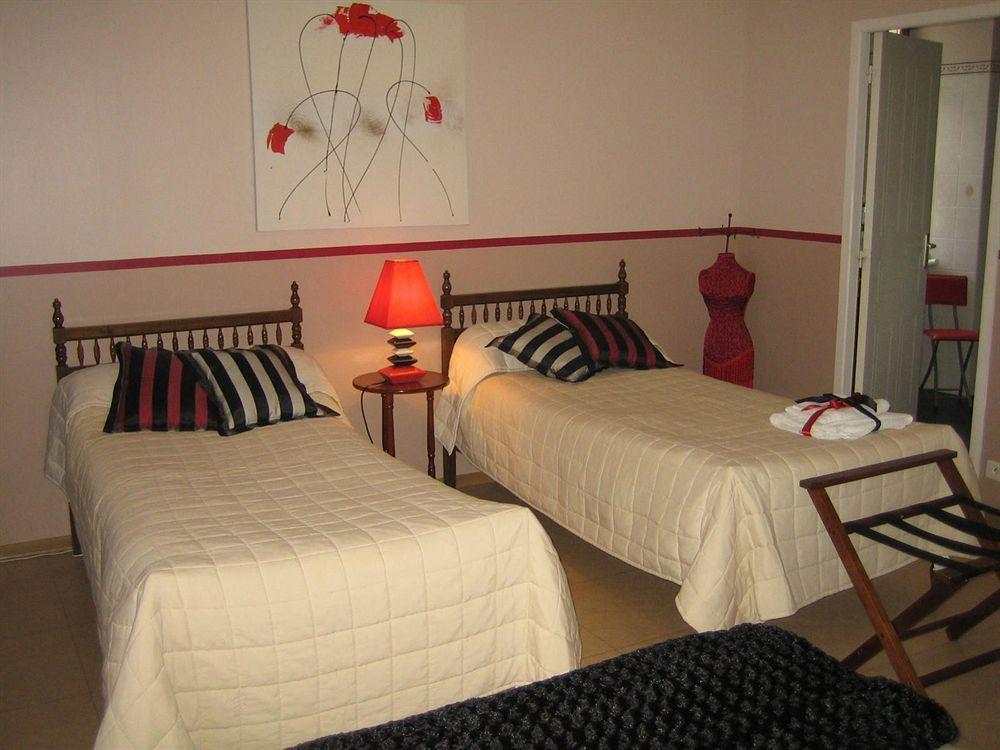 Chambre D'Hotes Domaine Le Castagne Auch Luaran gambar